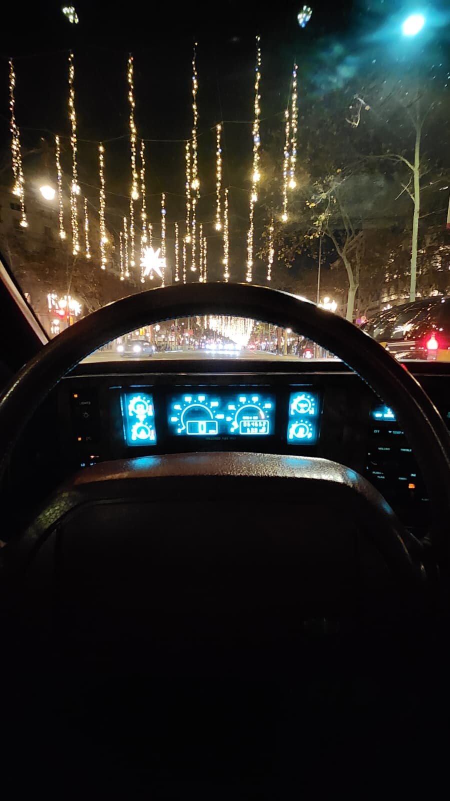 Buick riviera 1990 vista Cuadro de mandos digital del buick un adelanto de futuro color Deep Crimson Red