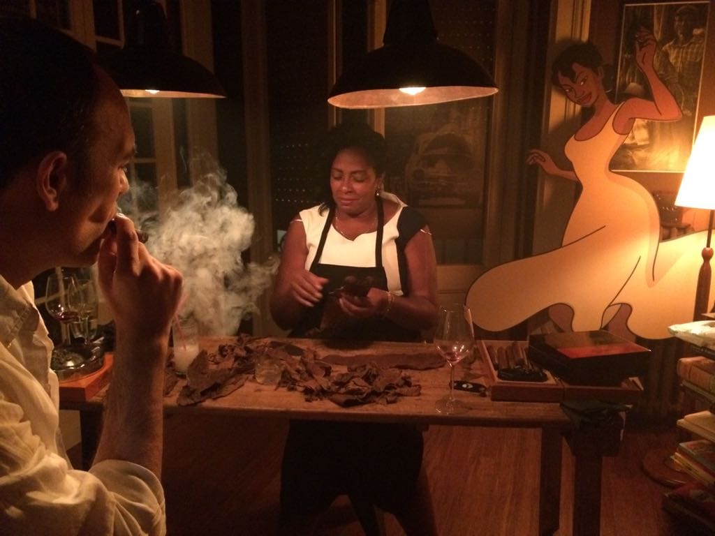 Club Orleans, Jag STO y American Cars, modern classic cars interior