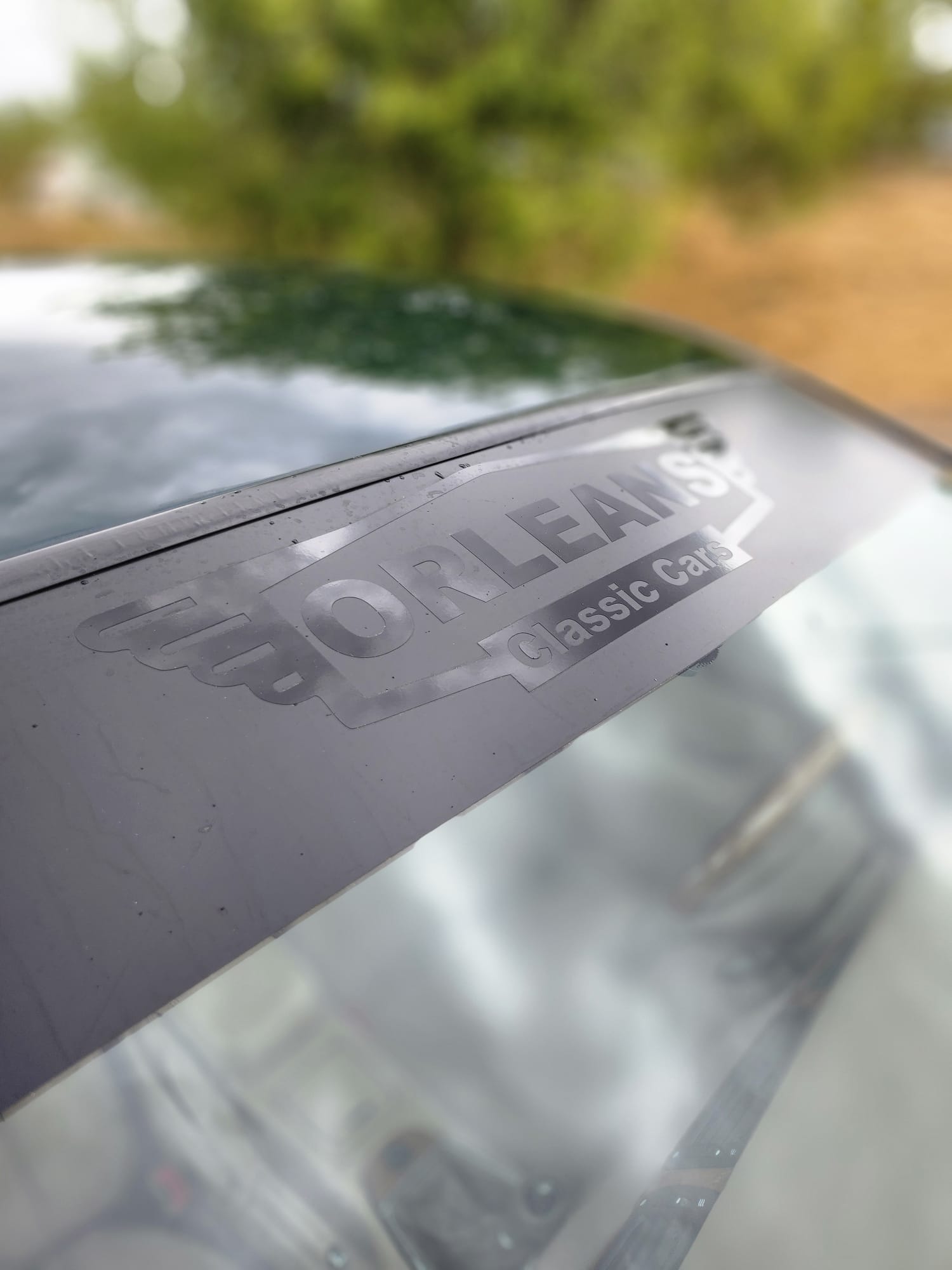 Jag STO 05 clásico moderno basado en Jaguar S-Type vista exterior visera orleans classic cars color British Racing Green