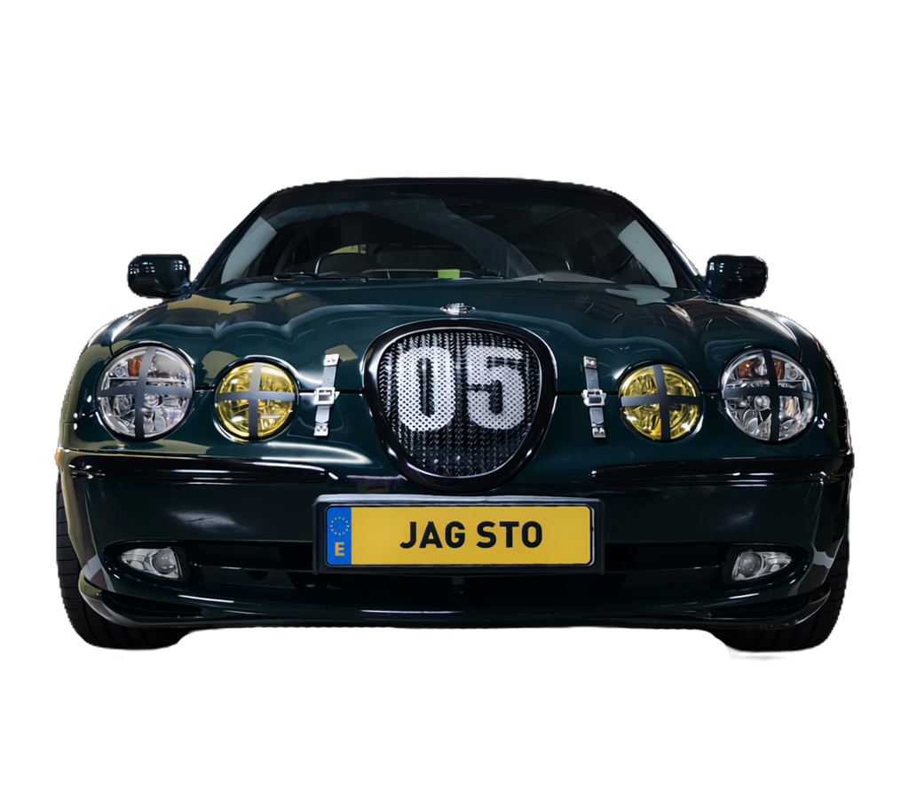 Jag STO 05 clásico moderno basado en Jaguar S-Type vista frontal color british racing green