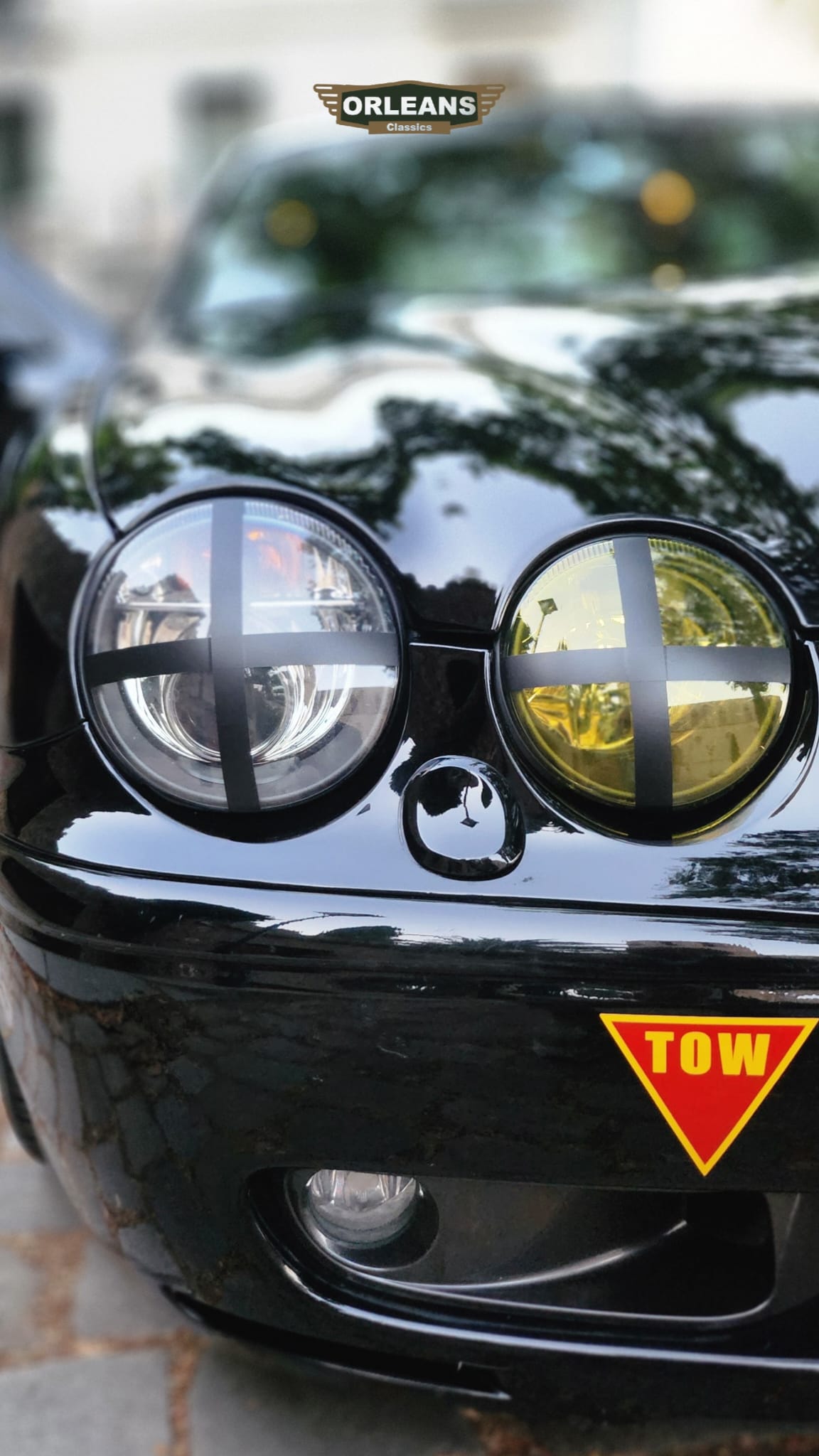 Jag STO-R 03 clásico moderno basado en Jaguar S-Type-R vista exterior faros delanteros morro color Metal Black