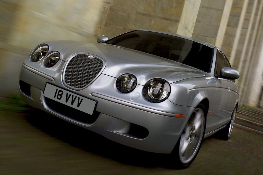 jaguar S-Type coche clásico moderno, orleans classic cars