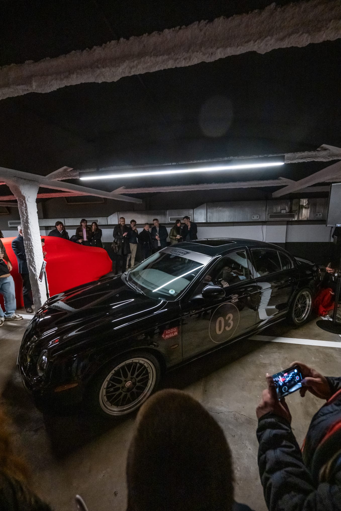 El Jag STO-R 03 Metal Black. El felino convertido en bestia. Basado en el Jaguar S-TYPE-R 4.2 Supercharger Serie II