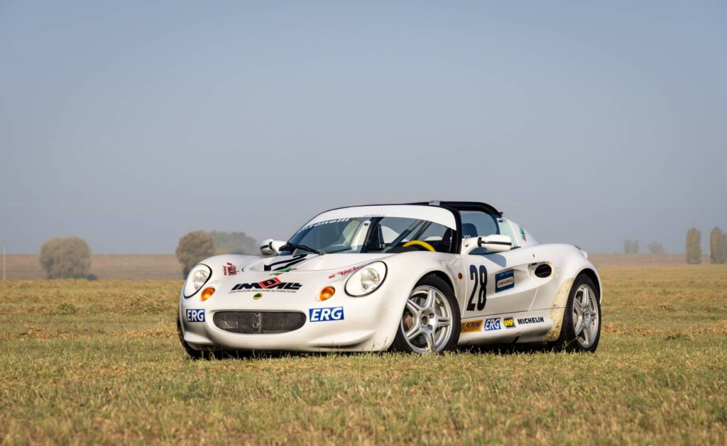 lotus Elise S1 Qué define a un Clásico Moderno británico: youngtimers que marcan la diferencia jaguar S type orleans cars